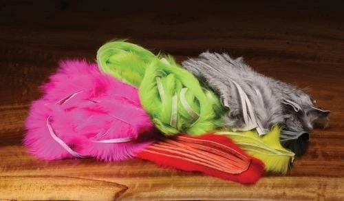 Hareline Cross Cut Zonker Whole Hide - Funky Fly Tying 1 Hareline Cross Cut Zonker Whole Hide - Funky Fly Tying